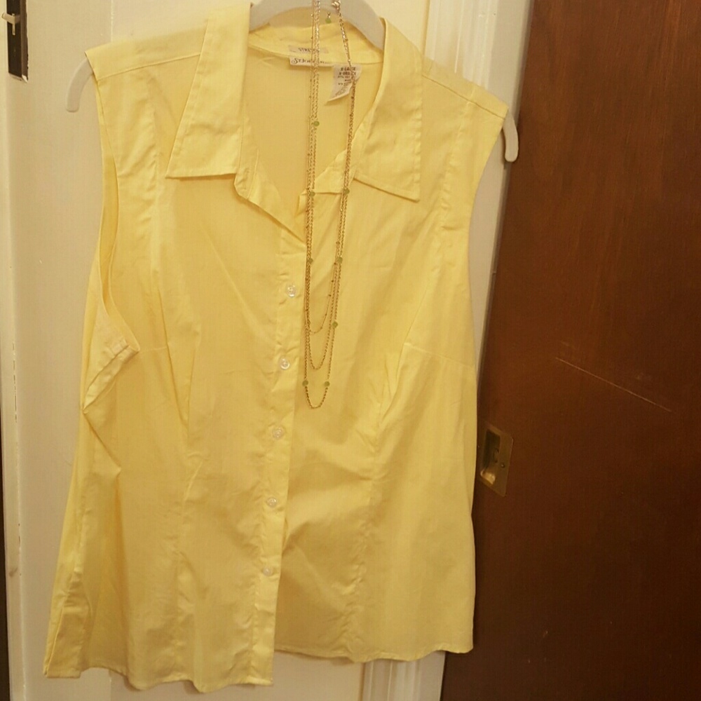 St Johns Bay pastel yellow sleeveless button up to