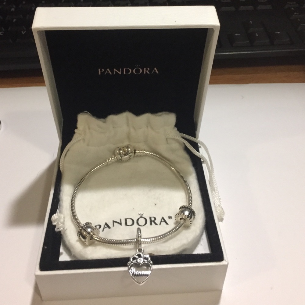 Pandora Bracelet w/ Heart Clasp