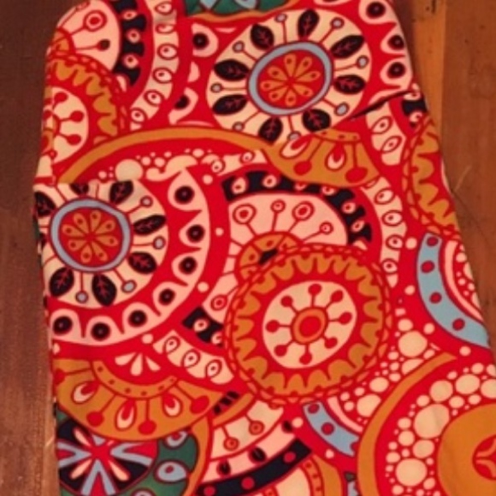 LuLaRoe tall & curvy (TC) leggings