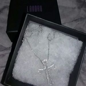 Women's brand new Landau cross necklace