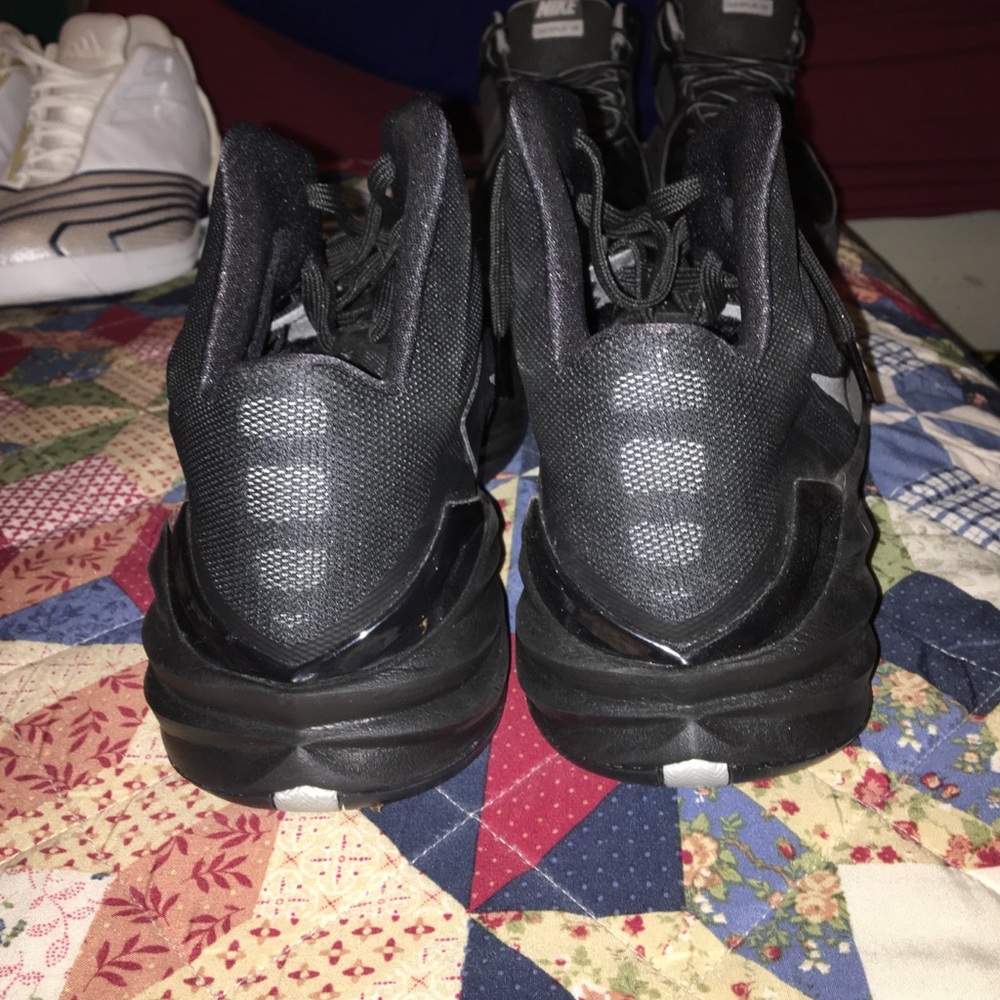 Hyperdunks - Picture 3 of 4