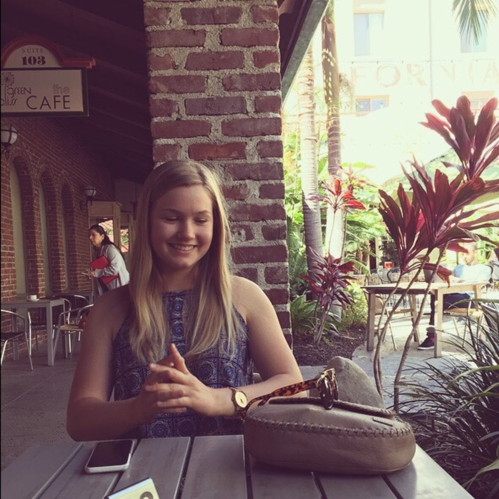 Meet your Posher, Emily