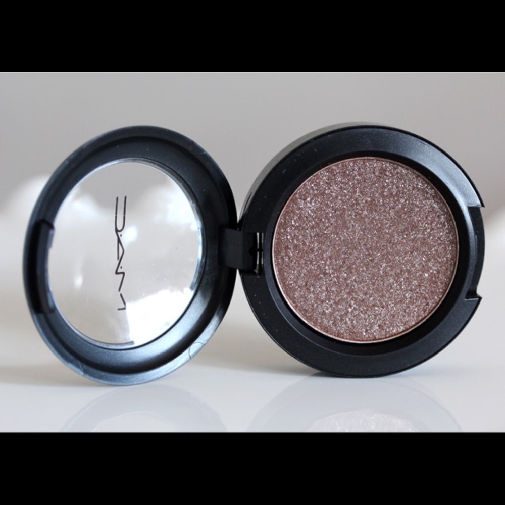 MAC PRESSED PIGMENT "DEEPLY DASHING"