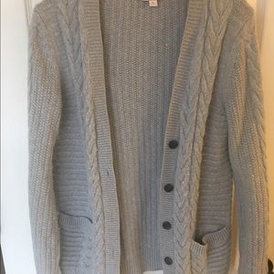 Gray cable knit Gap cardigan