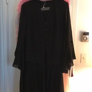 Beautiful new black  dress for that special nite..
