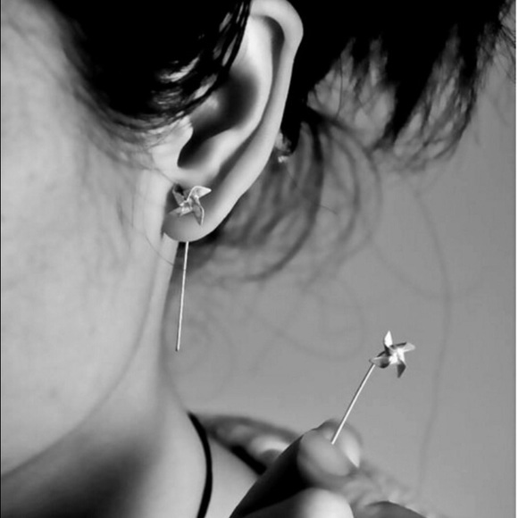 Origami Wind Mill Earrings - Picture 3 of 4