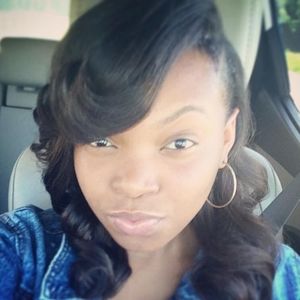 Meet your Posher, Shakayla