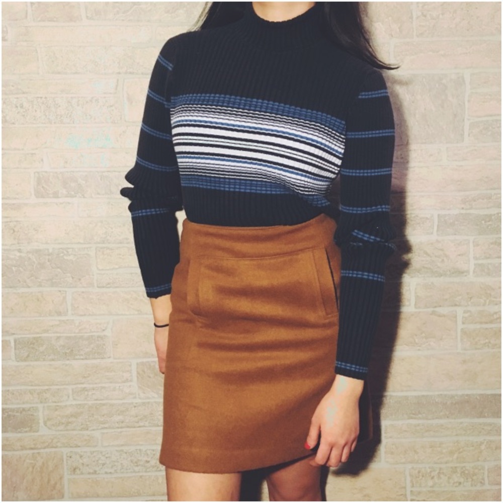 Ribbed turtleneck knit sweater