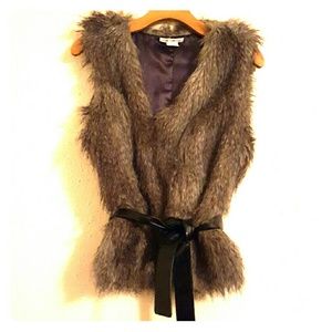 FUR VEST