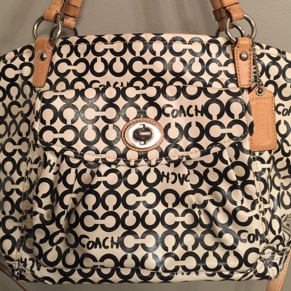 Coach black and cream signature "C" shoulder bag - Picture 2 of 4
