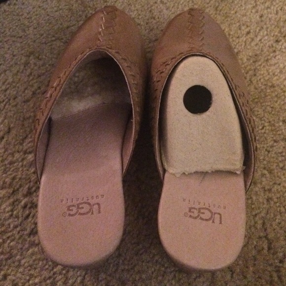 UGG slip on booties - Picture 3 of 3