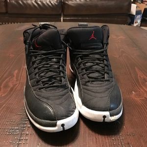 Selling Jordan 12s