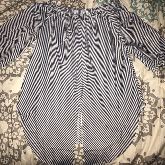  Leah Off Shoulder Blouse - Picture 2 of 4