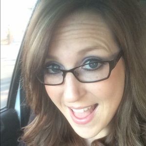 Meet your Posher, Kendra