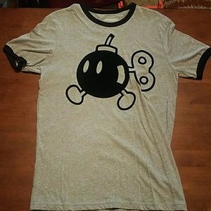 Size small super Mario Brothers tshirt