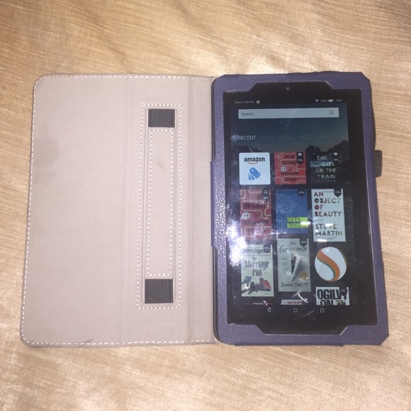 Kindle Fire - Picture 2 of 3