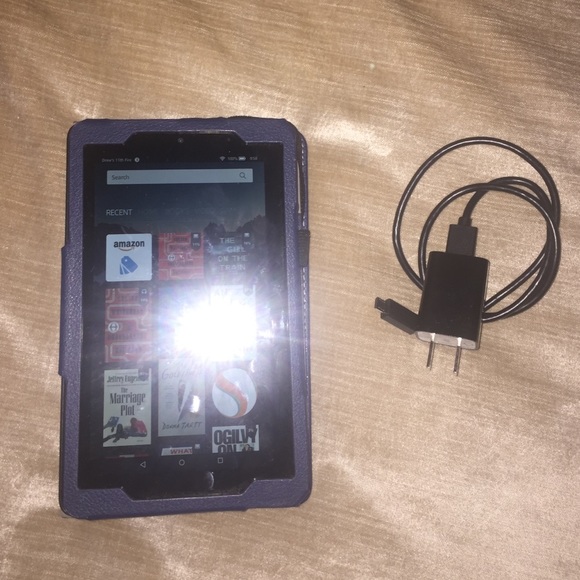 Kindle Fire - Picture 3 of 3