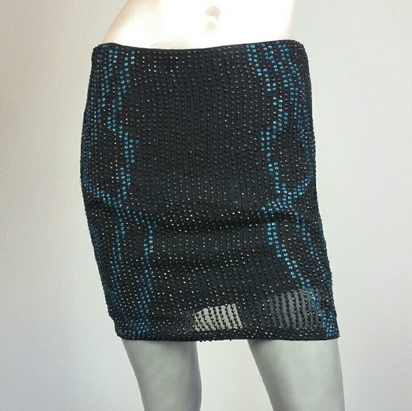 HAUTE HIPPIE mini skirt with beads - threedaughtersproperties.com