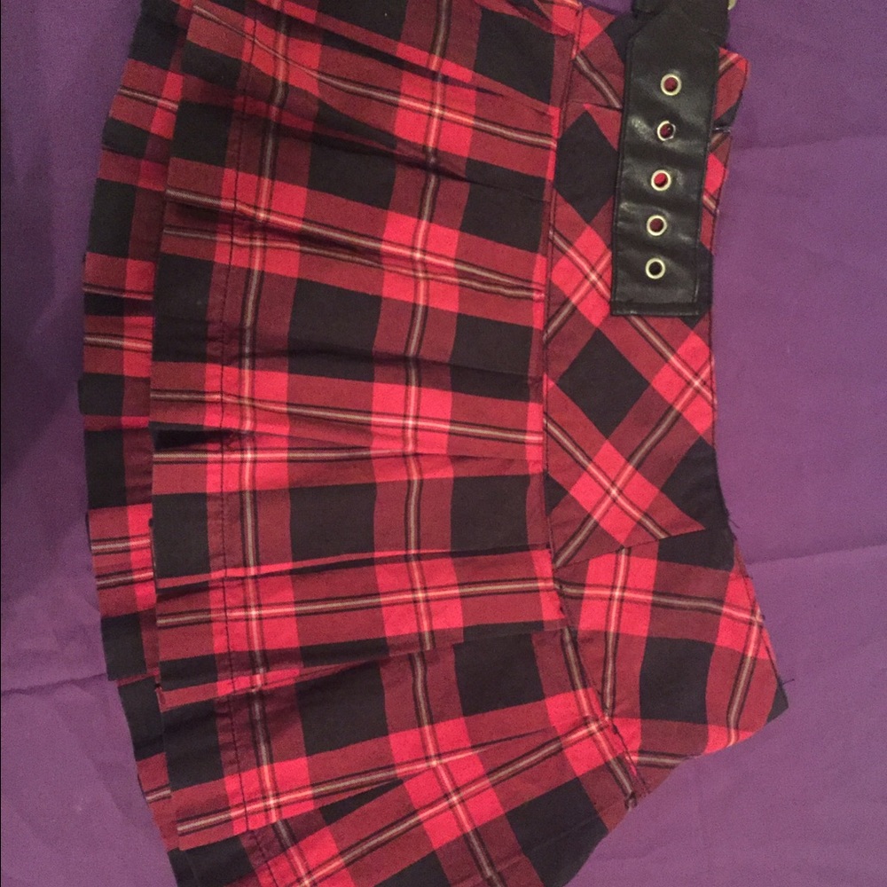Plaid mini skirt