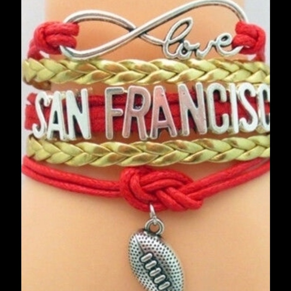 🎉CLOSING🎉🆑5/$25🆑🏈 (if bundled)