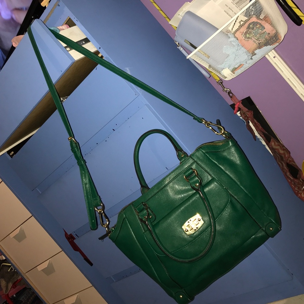 Green cross body bag