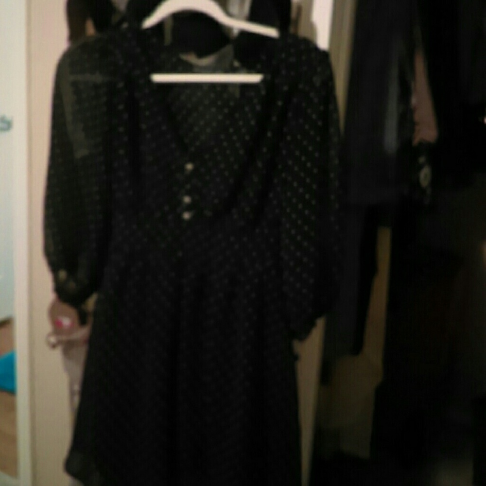 Dresses - Picture 2 of 2