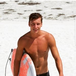 Meet your Posher, Taylor