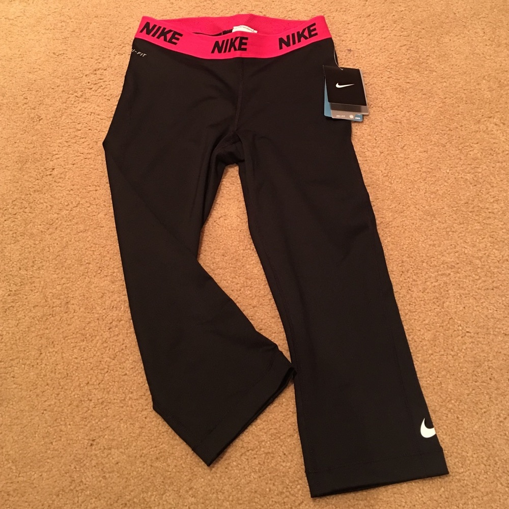 Nike Women's Dri-Fit Capris