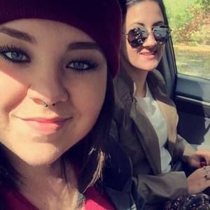 Meet your Posher, Traci