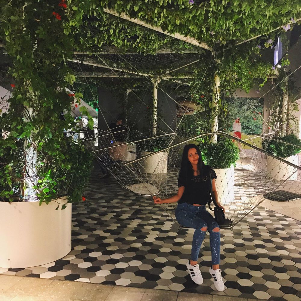 Meet your Posher, Liza