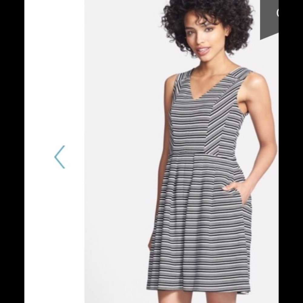 V neck fit & flare cocktail dress
