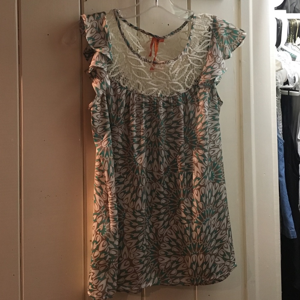 BCBG top