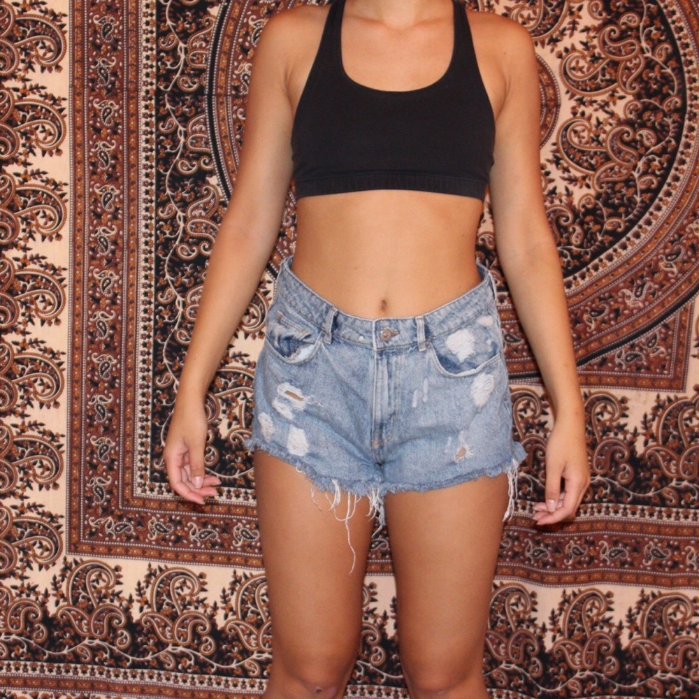HIGH WAISTED H&M SHORTS