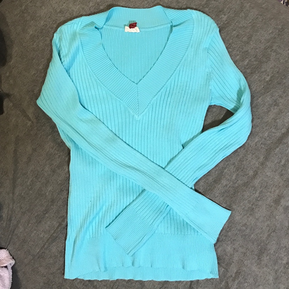 💙Blue V Neck Sweater💙