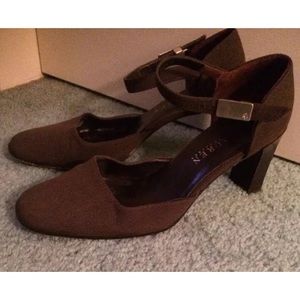 Ralph Lauren Canvas Pumps Mary Jane's Size 8 EUC!