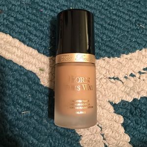Too Faced Born This Way foundation