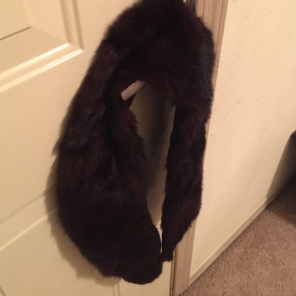 Mink Stole - Picture 2 of 4