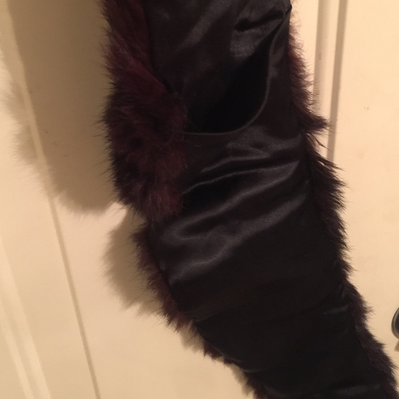 Mink Stole - Picture 3 of 4