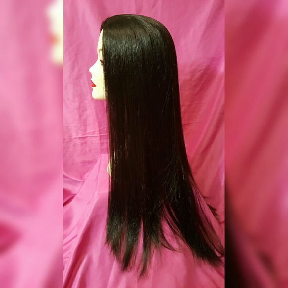 Synthetic half wig. - Picture 2 of 4