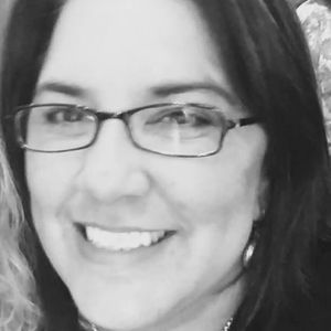 Meet your Posher, Debbie