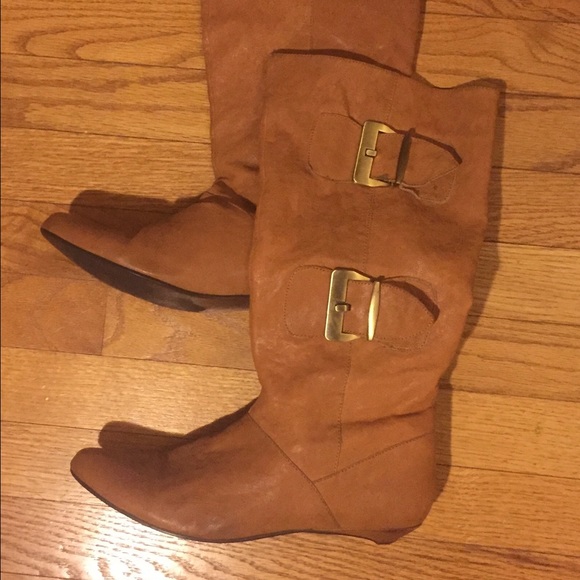 LEATHER BOOTS - Picture 1 of 4