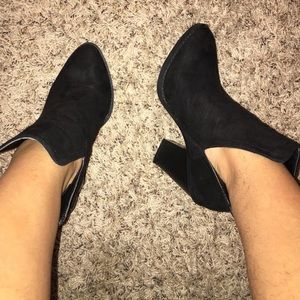 Black bootie
