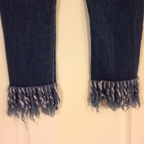 ON SALE - VIP shaggy fringe jeans - Jed size 7 & 9 - Picture 4 of 6