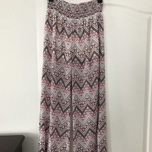 Cute flowy xhilaration pants.