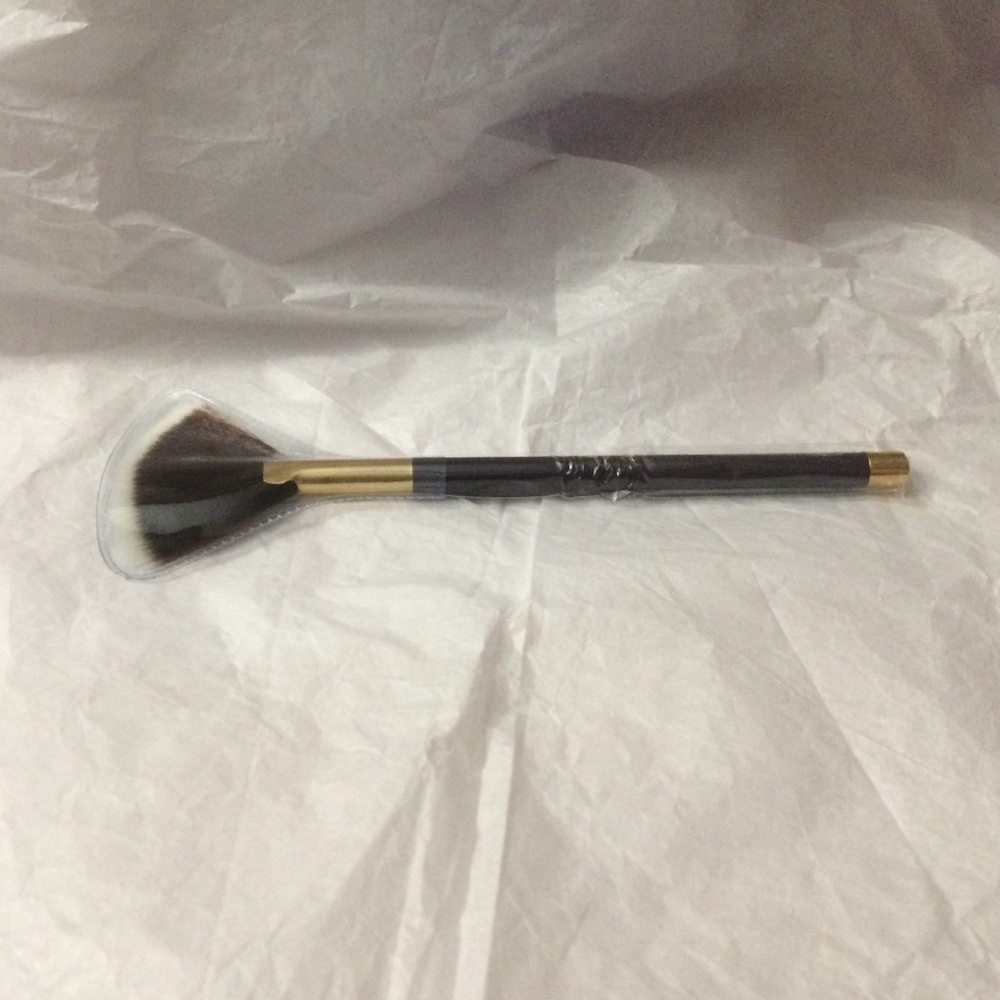 🛍‼️sale‼️🛍Fan brush