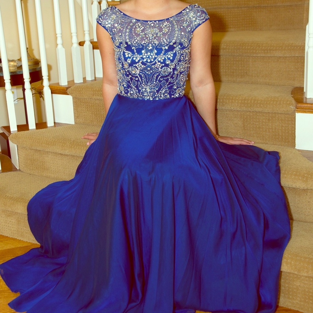 SHERRI HILL PROM DRESS
