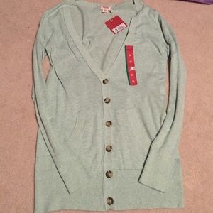 Long sleeve shirt/ pullover