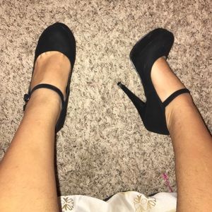 Black heel