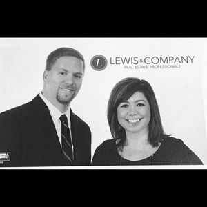 Meet your Posher, Lydia