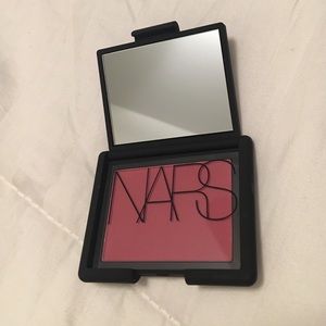 NARS blush -413 BLKR never worn/brand new